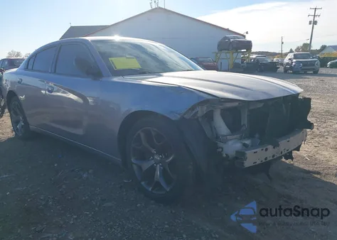 2015 Dodge Charger Sxt z USA, uszkodzony, nr VIN 2C3CDXHG7FH863205